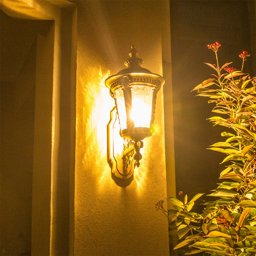 Classic Metal Exterior Wall Light