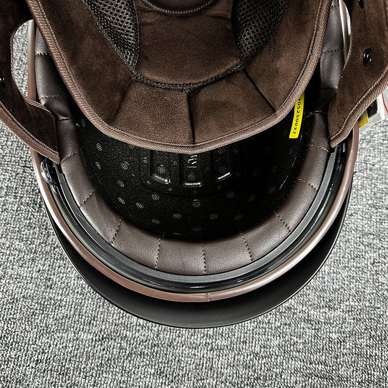 Sleek Chopper Motorcycle Helmet with Simple Style
