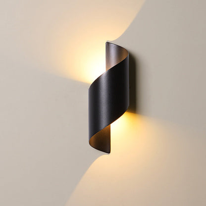 Sleek Metal LED Wall Light