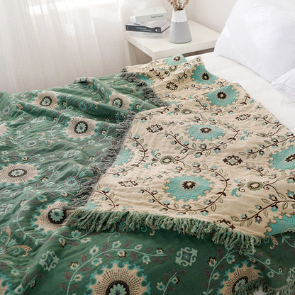 Comfortable Fitted Couch Blanket Cover