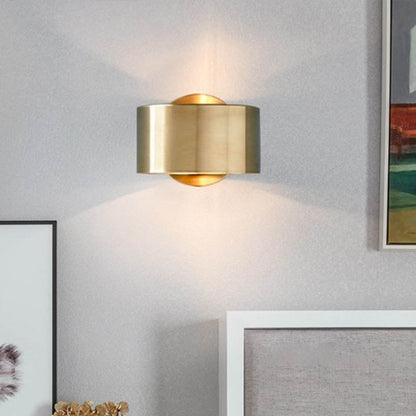 Sleek Gold Metal Wall Lamp for Living Room - Cofik