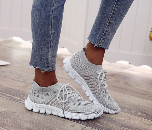 Fashionable Men's Sneakers for Sports and Daily Wear