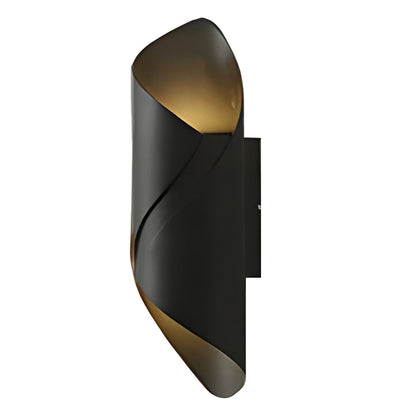 Sleek Metal Outdoor Wall Light Noxord