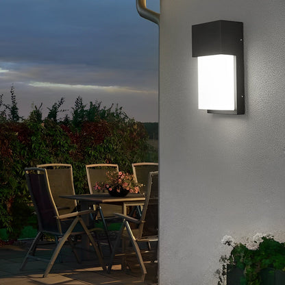 Outdoor 10W Black Weatherproof LED Wall Lamp