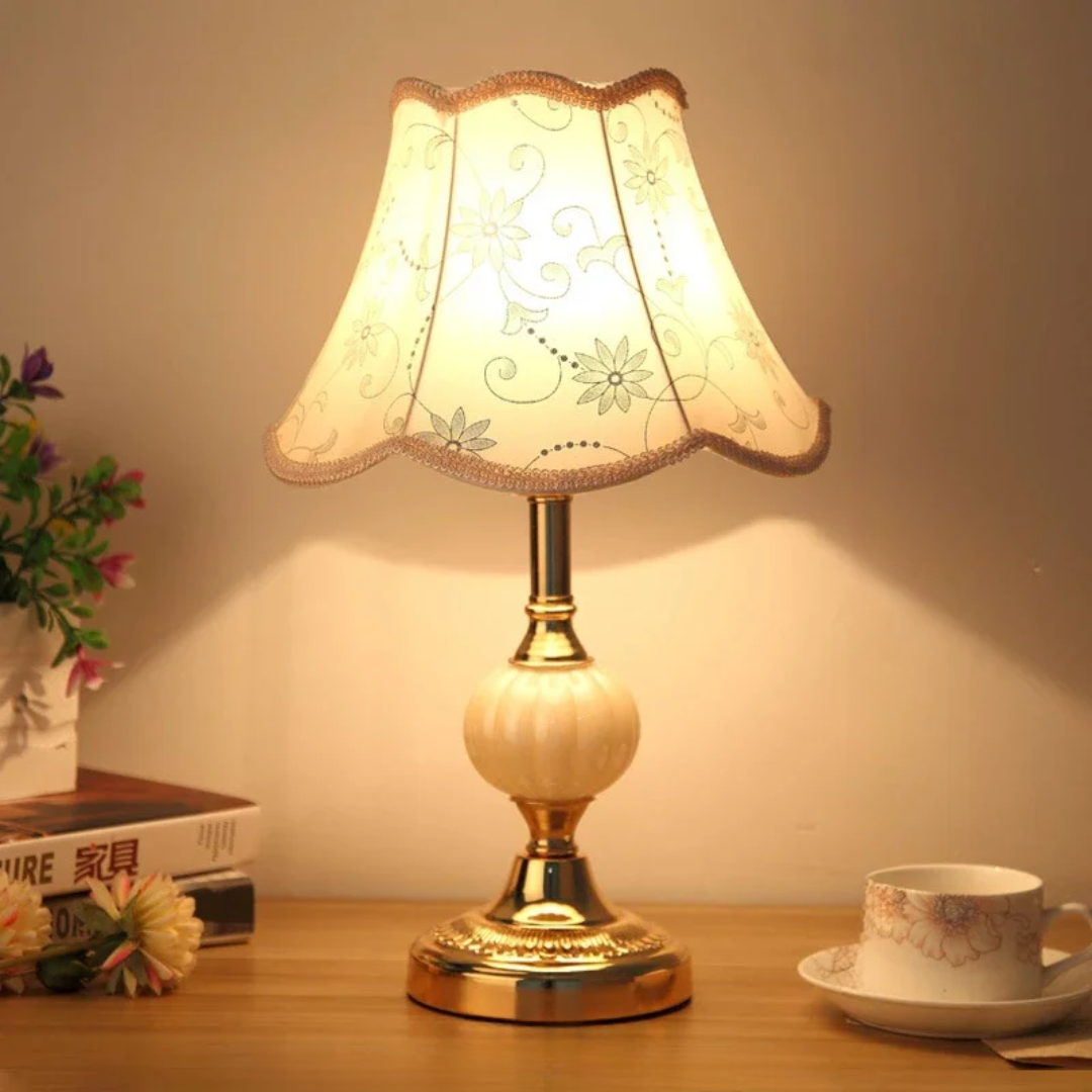 Classic Nordic Desk Light