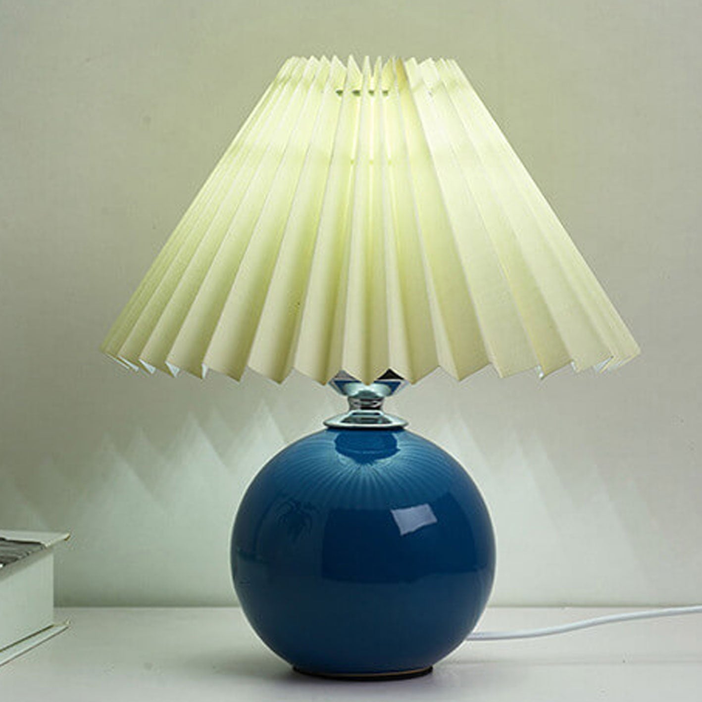 Simple Ceramic Desk Lamp with Folded Shade