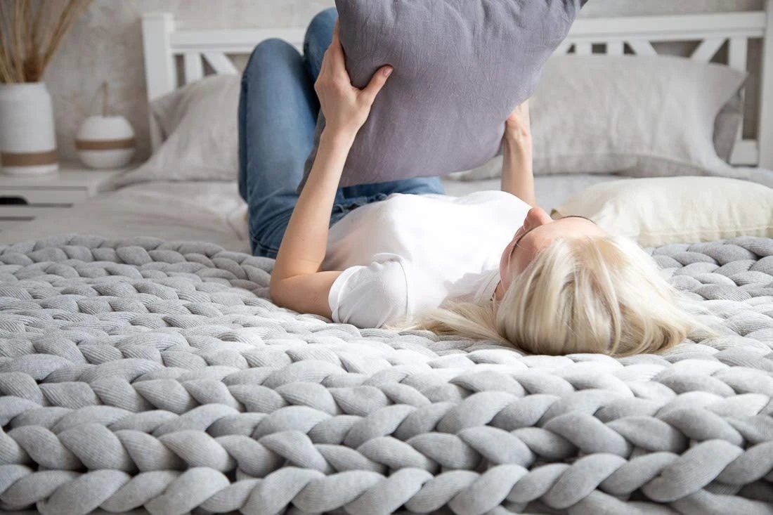 Thick Cozy Knitted Throw Blanket