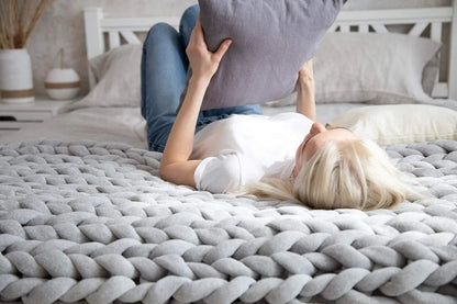 Thick Cozy Knitted Throw Blanket