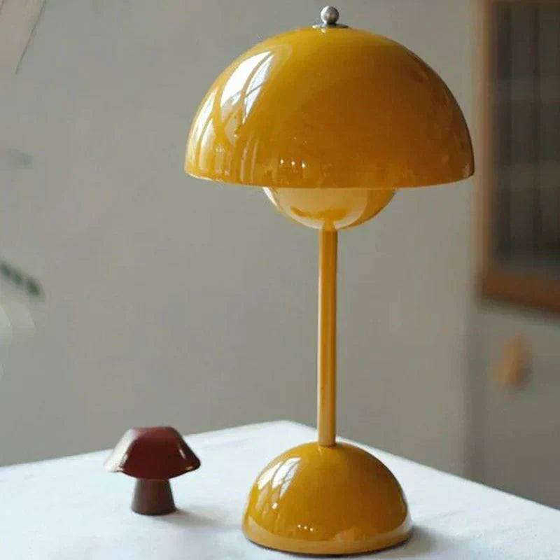 Sleek Metal Desk Lamp 220V