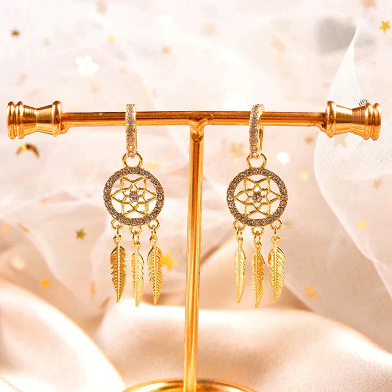Luxurious 14k Gold Stud Earrings