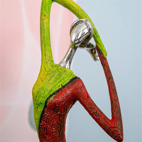 Unique Female Figurine Resin Art Sculpture for Home Decoration