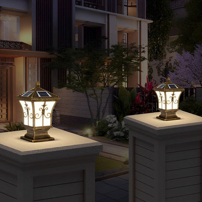 Outdoor Solar Fence Post Lights with Classic Design