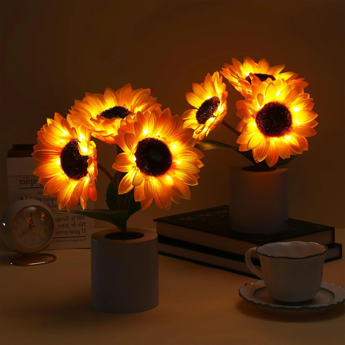 Bright Floral LED Table Lamp in Vase - Cofik