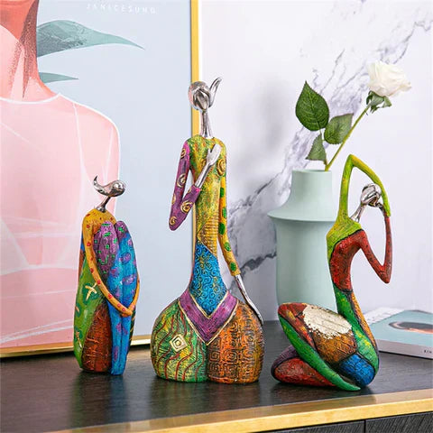 Unique Female Figurine Resin Art Sculpture for Home Decoration