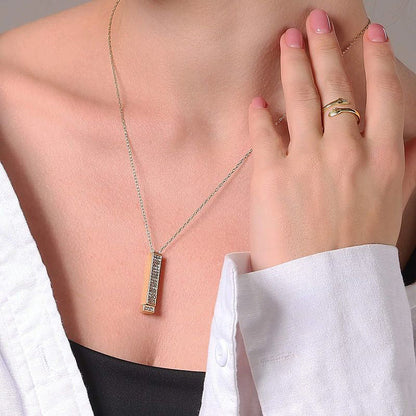 Sparkly Crystal Pendant Necklace