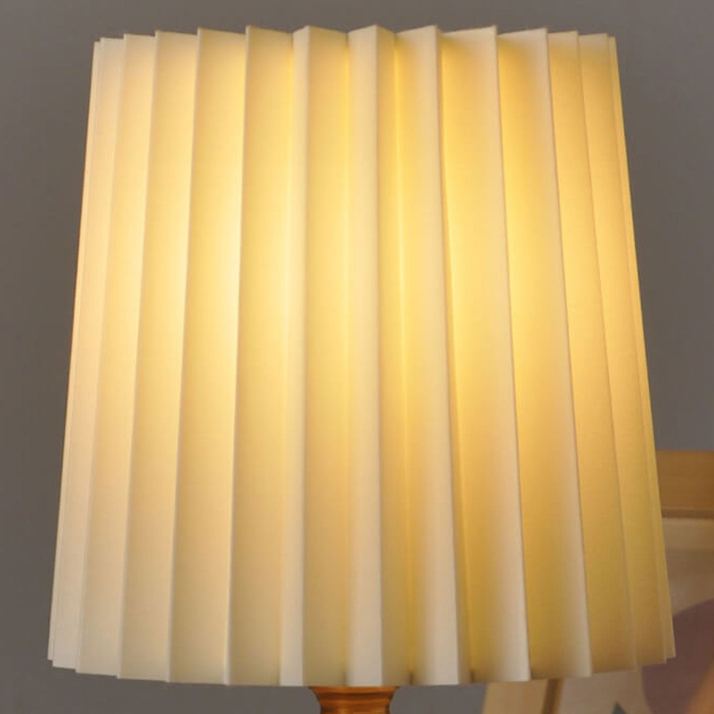 Rustic Wooden 1-Light Table Lamp with Classic Shade