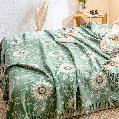 Comfortable Fitted Couch Blanket Cover