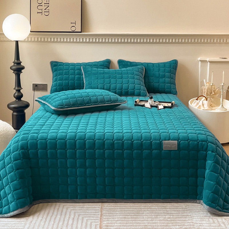 Plush Microfiber Bed Cover