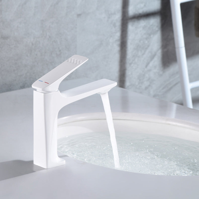 Stylish Copper Bathroom Sink Faucet with Lever Handle