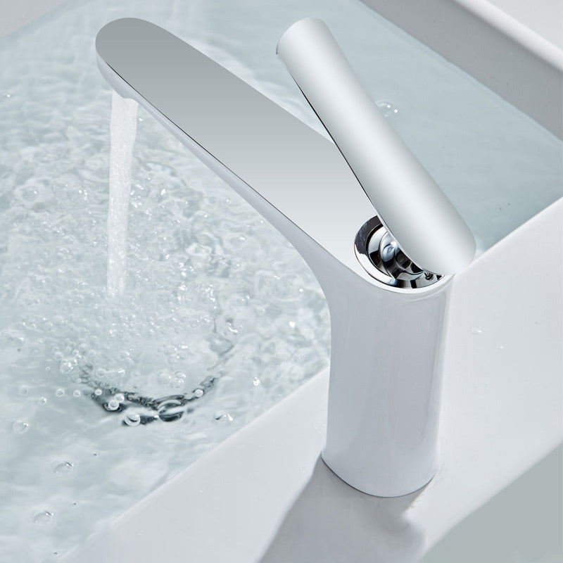 Single Handle Bathroom Faucet Round Brass Sink Mixer Tap