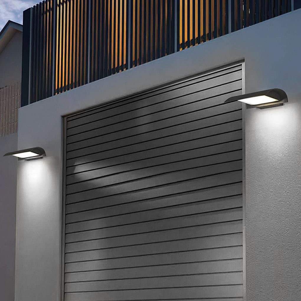 Sleek Outdoor IP65 LED Black Wall Light Fixture