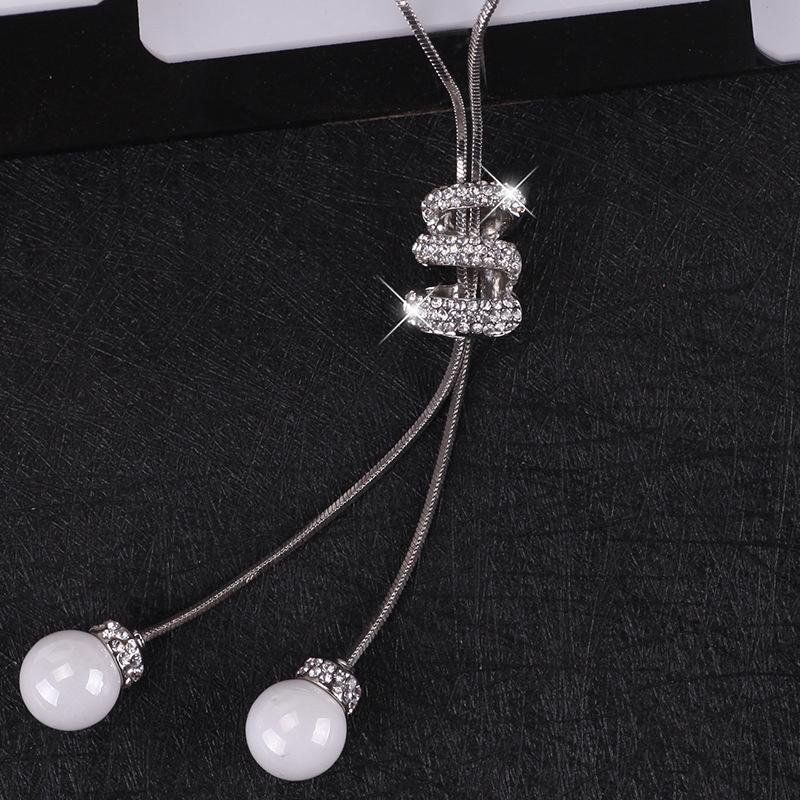 Cozy Sweater Necklace for Ladies