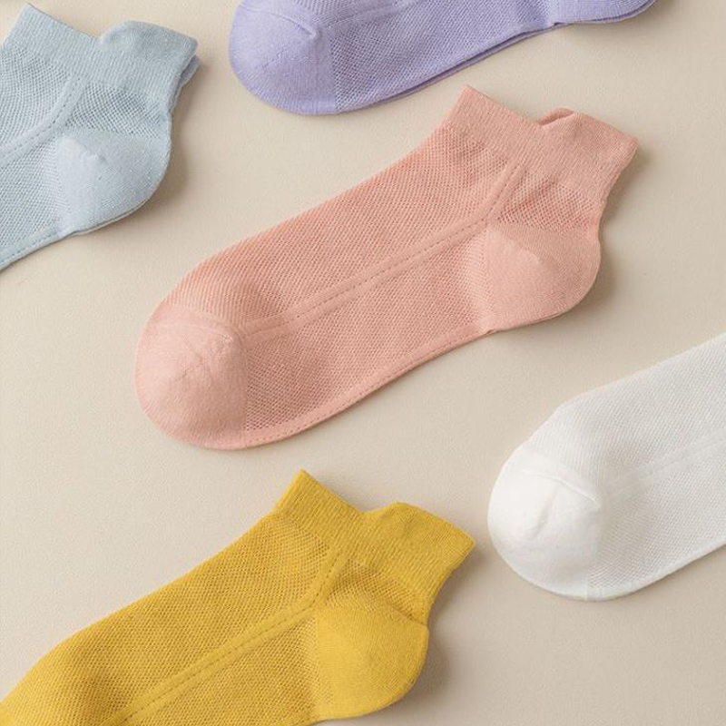Noxord | Thin Grip Socks with Seamless Fit