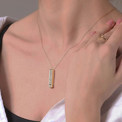 Sparkly Crystal Pendant Necklace