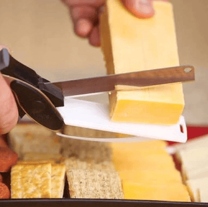 Easy Chop 2-in-1 Kitchen Knife and Cutting Board
