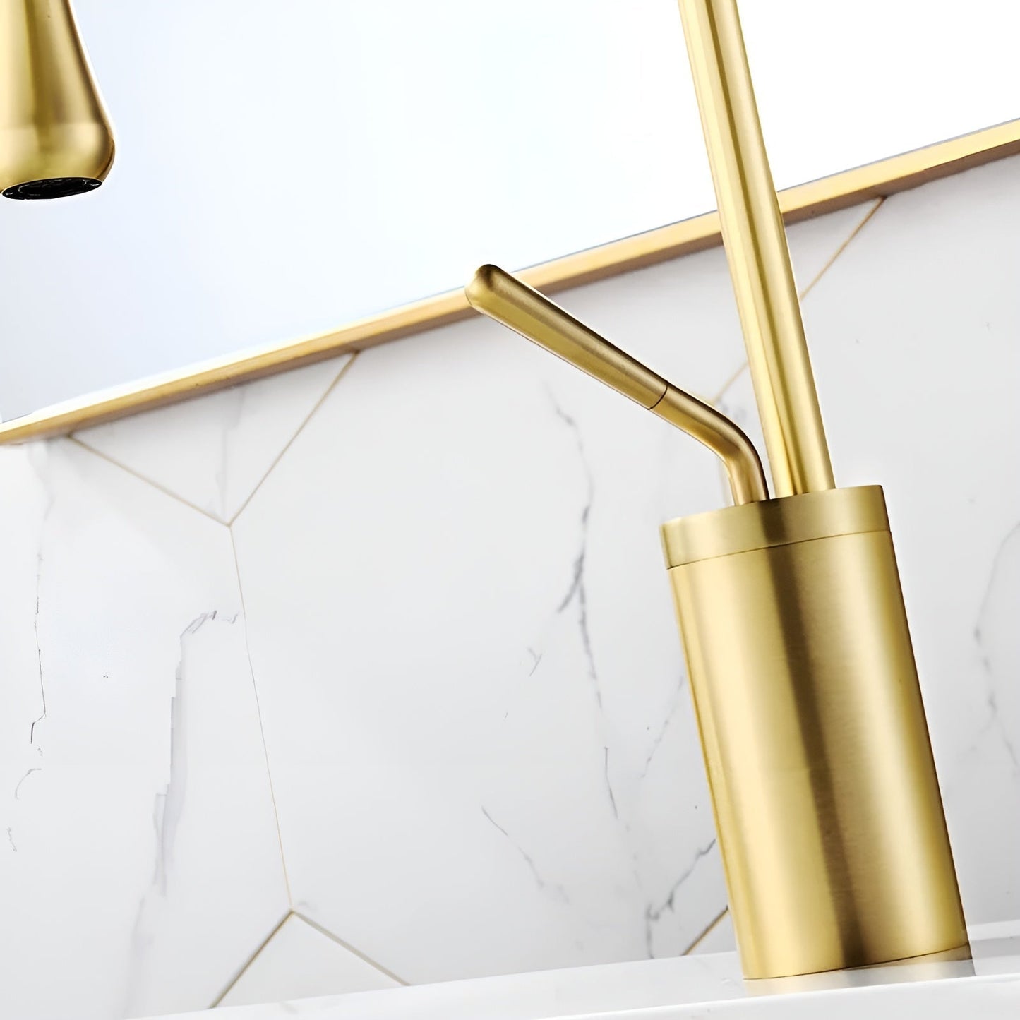 EasyTouch 360° Faucet with Smooth Leak-Free Operation
