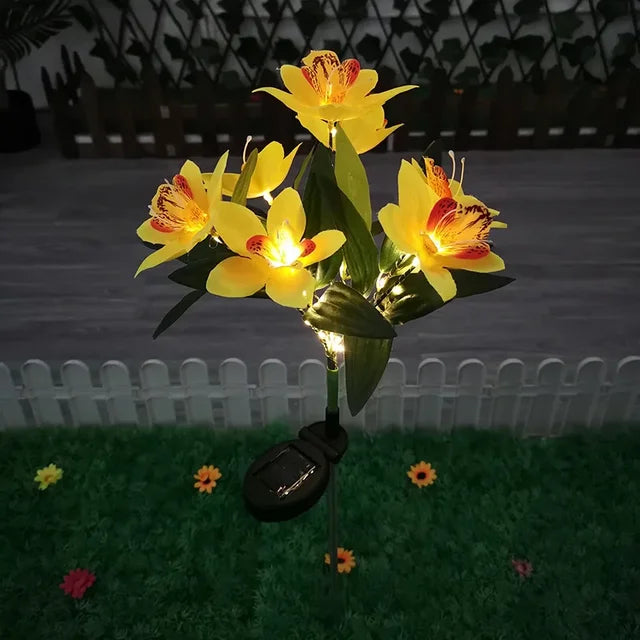 Garden Solar Powered Lamp with 7 Petals