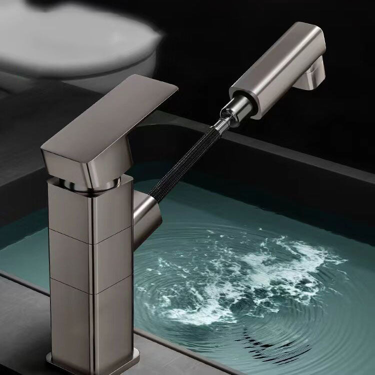 Modern Single Handle Bathroom Faucet with Pull Out Spray