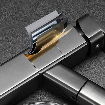 Modern Single Handle Bathroom Faucet with Pull Out Spray