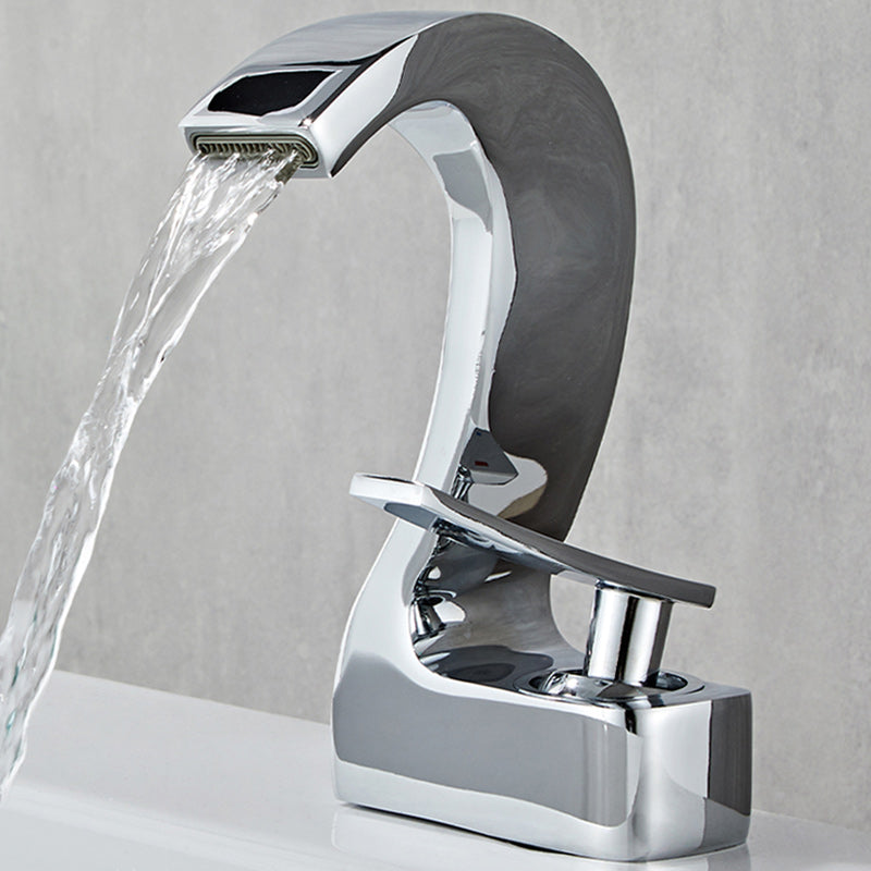 Contemporary Single Handle Bathroom Sink Faucet Brass Finish