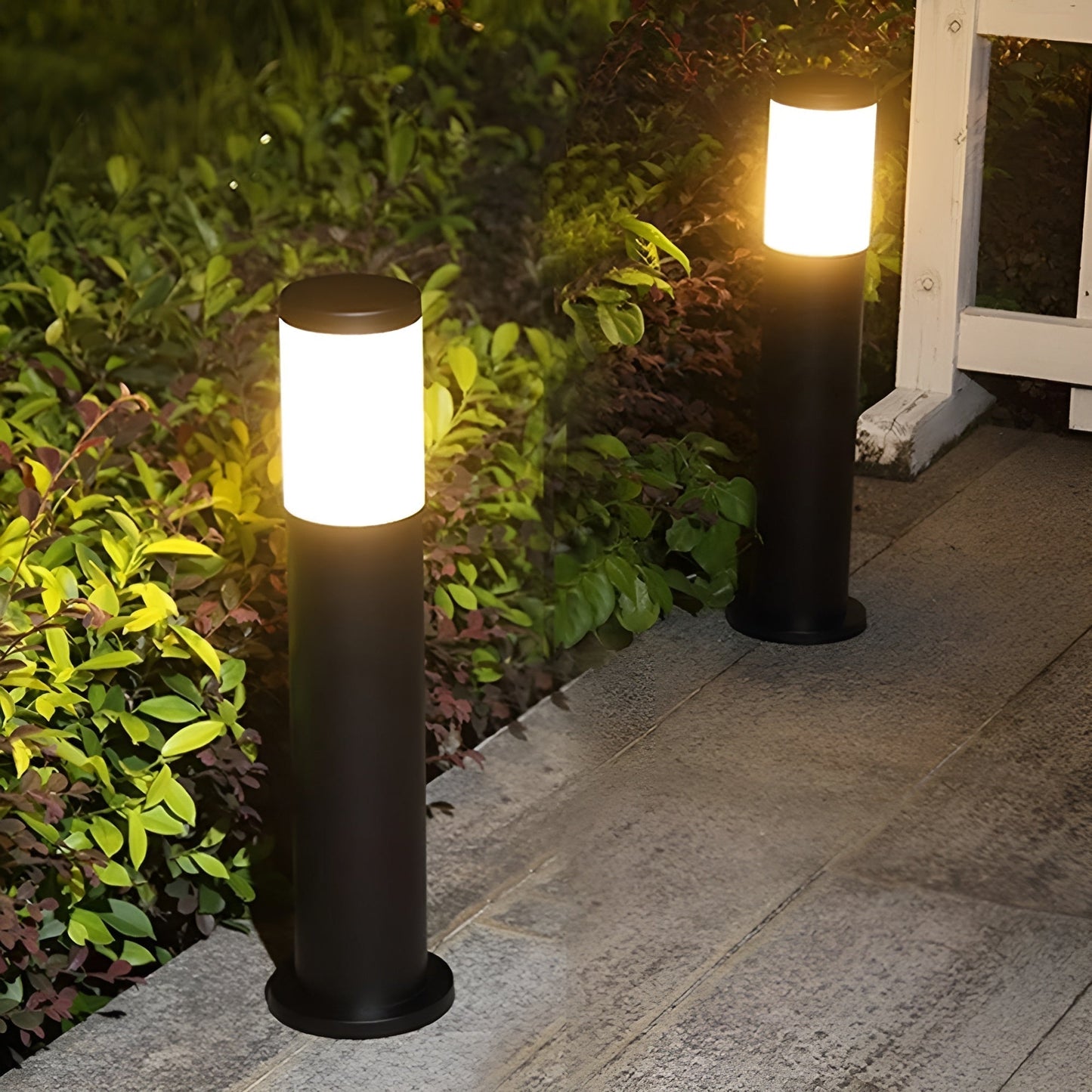Solar Powered Outdoor LED Garden Light