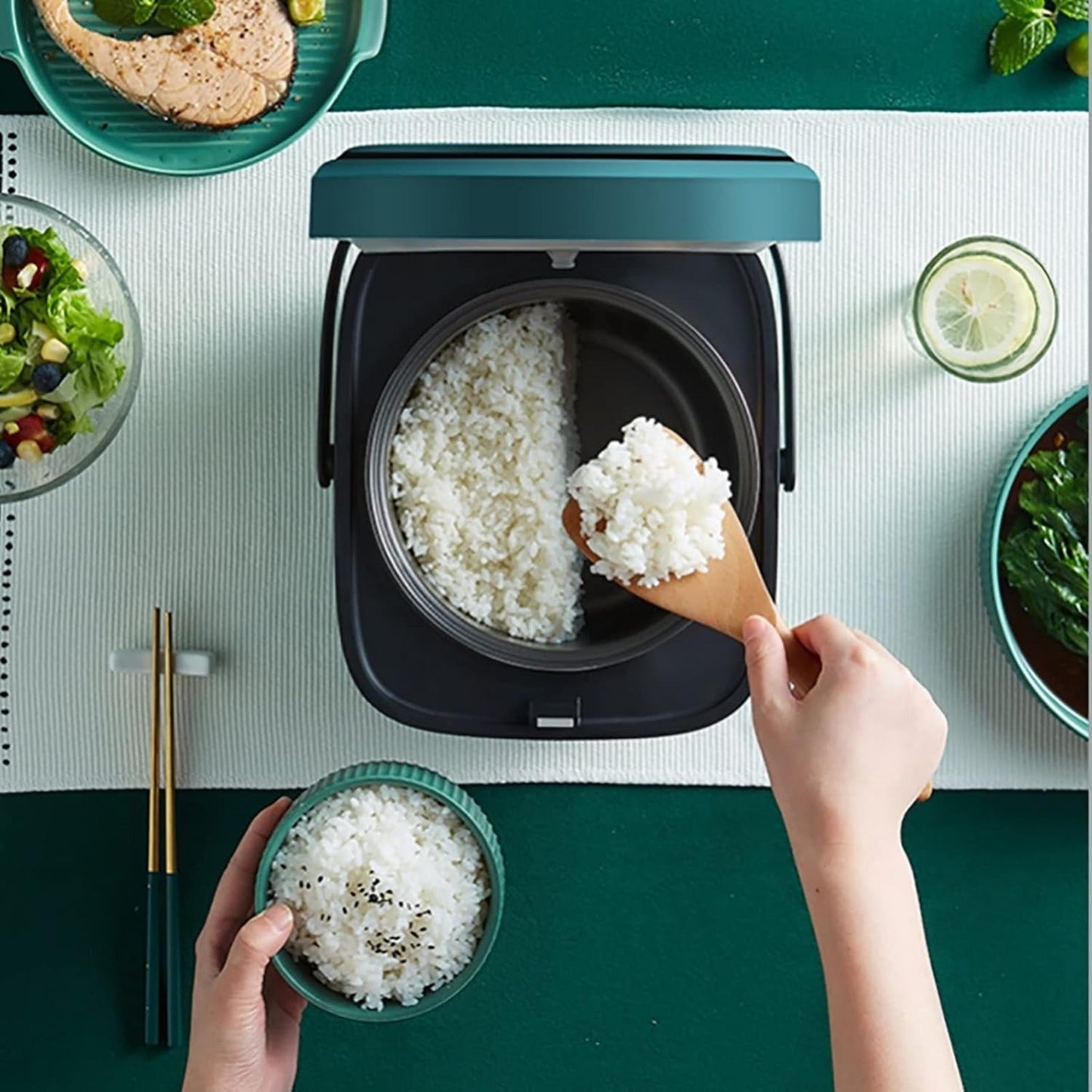 Small Electric Rice Cooker with Steamer and Easy Control