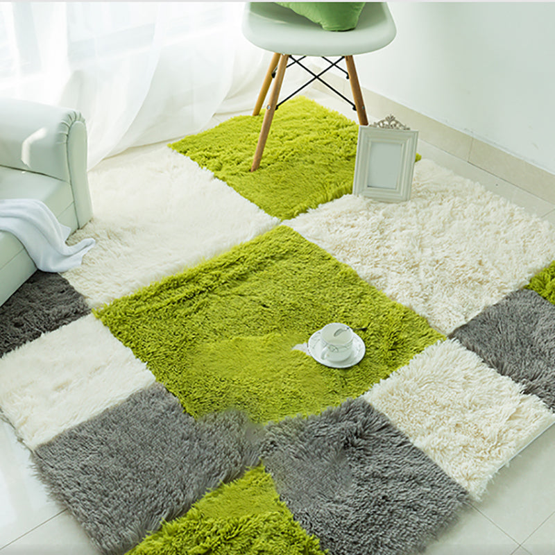 Soft Plush Bedroom Carpet Tiles Stain Resistant Squares