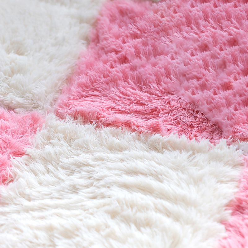 Soft Plush Bedroom Carpet Tiles Stain Resistant Squares