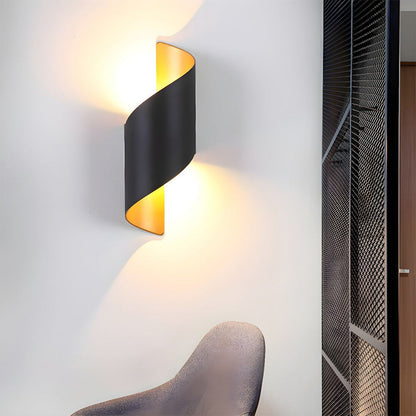 Sleek Metal LED Wall Light