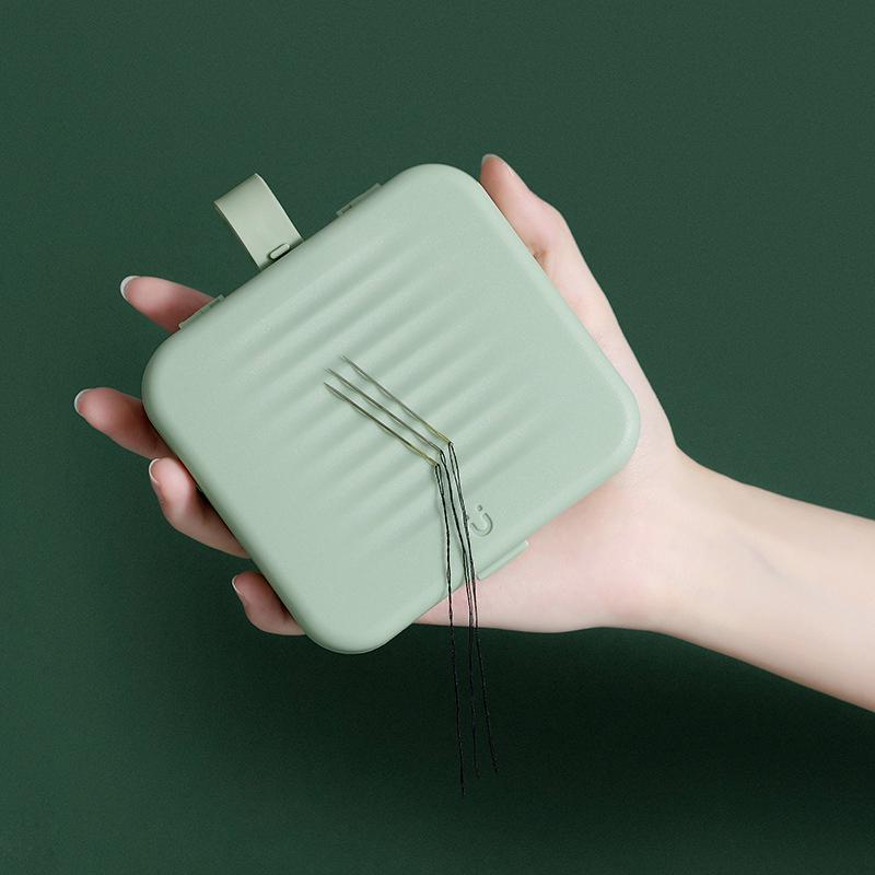 Portable Compact Sewing Kit Set