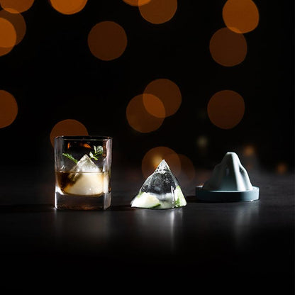 Durable Silicone Ice Cube Tray with Cover