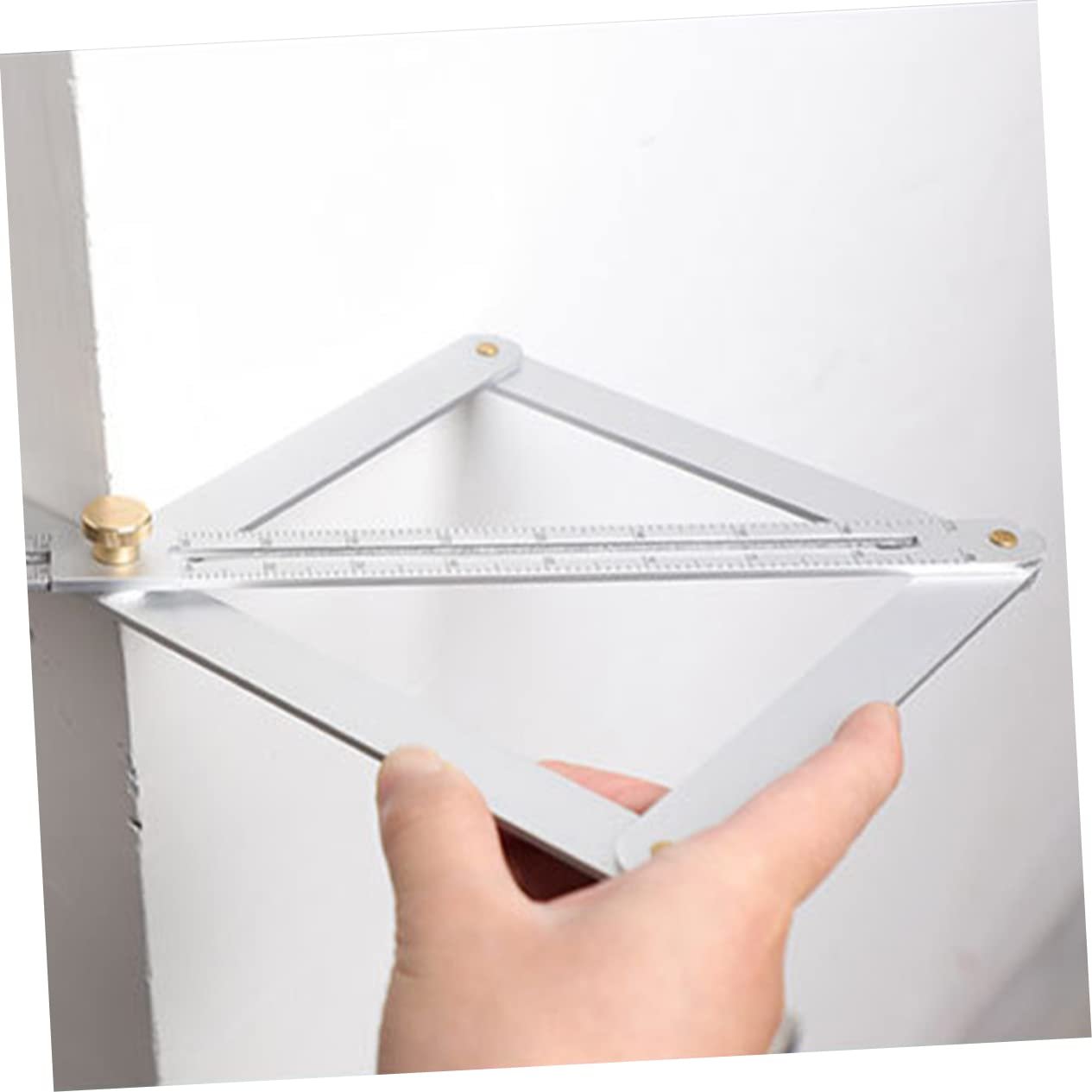 Precision Cutting Tool with Angle Guide