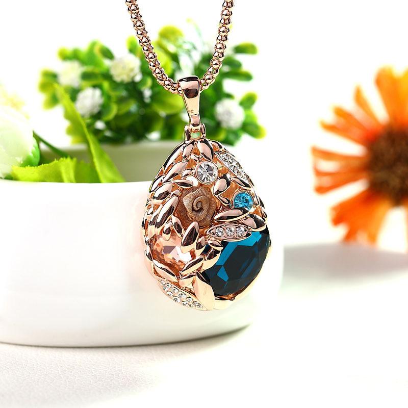 Cozy Sweater Necklace for Ladies