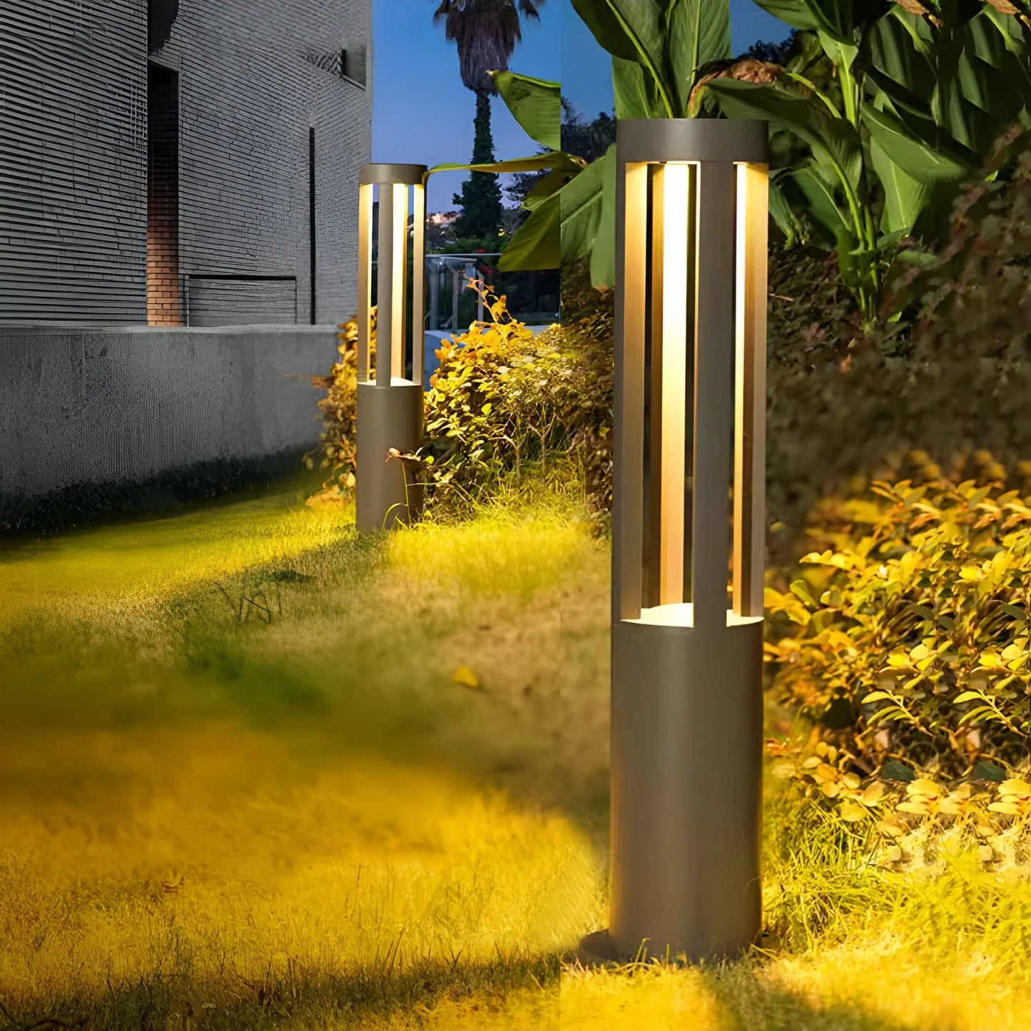 Rustic Outdoor LED Garden Light