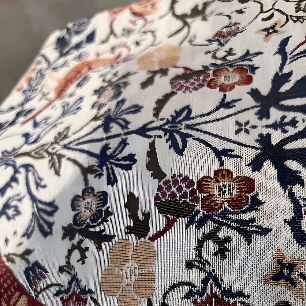 Classic Floral Pattern Table Runner