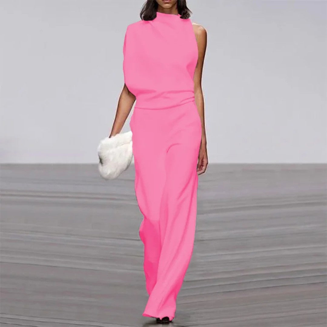 Chic Sleeveless Jumpsuit with Slim Fit and Flowy Legs