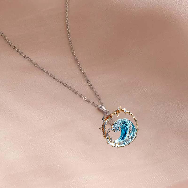 Stylish Ocean Inspired Pendant Necklace