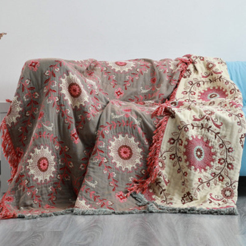 Comfortable Fitted Couch Blanket Cover