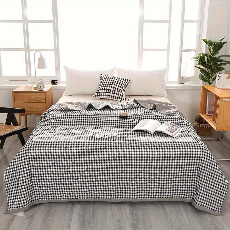 Soft Plaid Throw Blanket for Chilly Nights