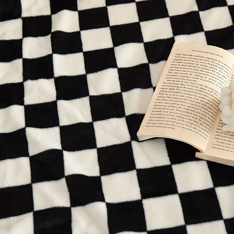 Cozy Plaid Throw Blanket for Home and Bed - Cofik